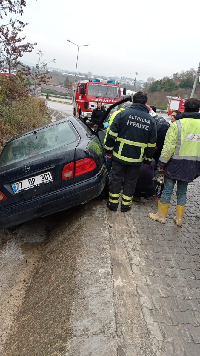 Yalova’da Trafik Kazası: 2 Yaralı