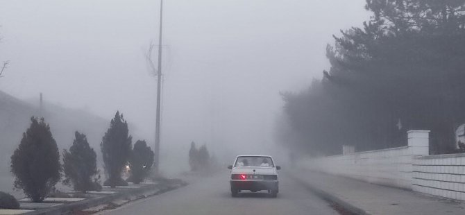 Çekerek’te Sis Nedeniyle Görüş Mesafesi 15 Metreye Düştü