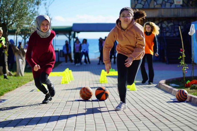 Zeytinburnulu Öğrenciler “Kış Kampı”nda
