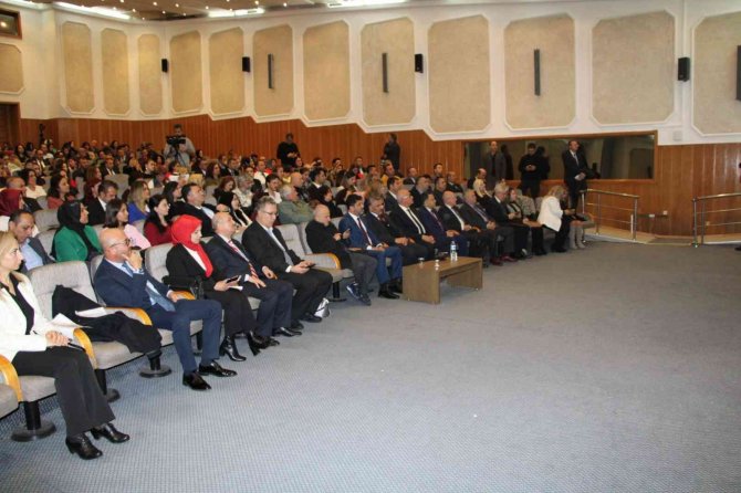 Adü Rektörü Prof. Dr. Aldemir ‘Sosyal Arabuluculuk’ Yemin Törenine Katıldı
