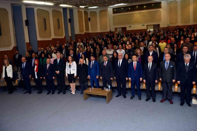 Adü Rektörü Prof. Dr. Aldemir ‘Sosyal Arabuluculuk’ Yemin Törenine Katıldı