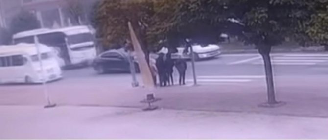 Seyir Halindeki Minibüs Trafikte Tehlike Saçtı