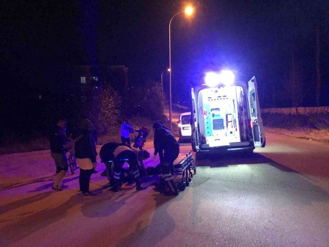 Bilecik’te Otomobil İle Motosiklet Çarpıştı, 1 Kişi Yaralandı