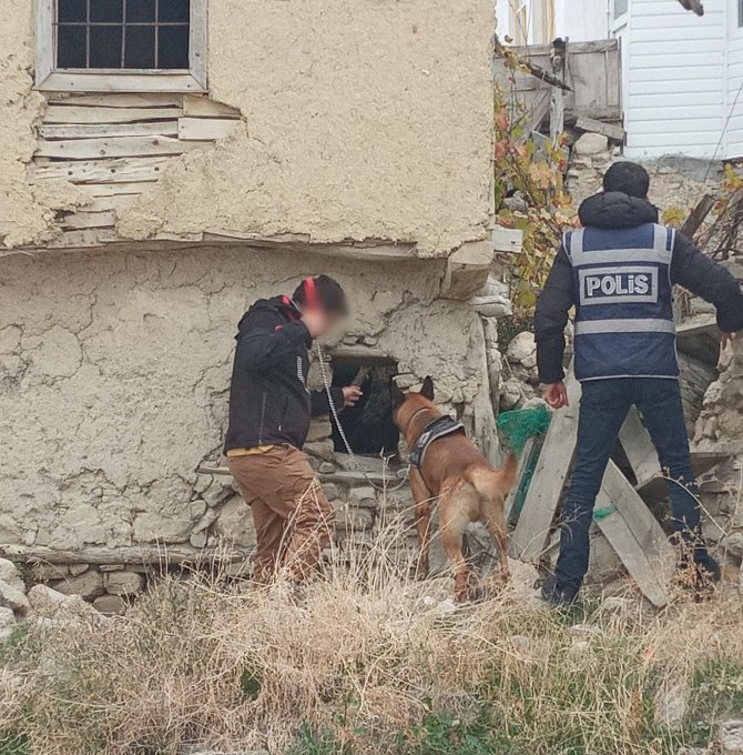 Burdur’da Okul Çevreleri İle Servis Araçları Denetlendi