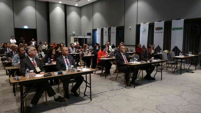 Çanakkale’de ’Hasbenli Sığırkuyruğu Eylem Planı Çalıştayı’ Düzenlendi