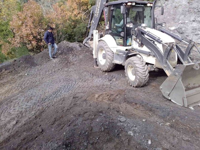 Efeler, Kapanan Alatepe Yayla Yolunu Açtı