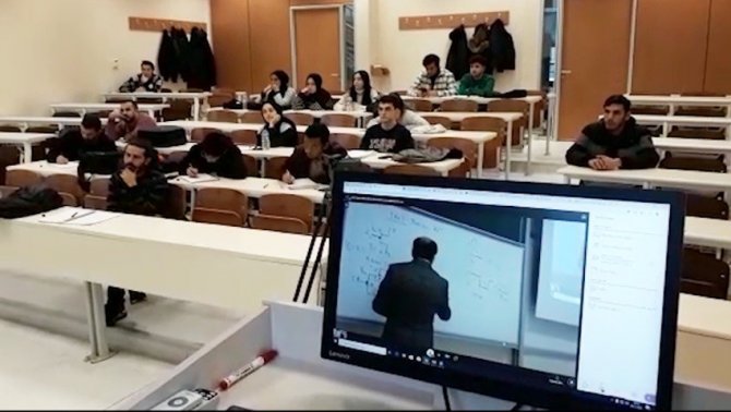 Etü’de Hibrit Eğitim Başarıyla Devam Ediyor