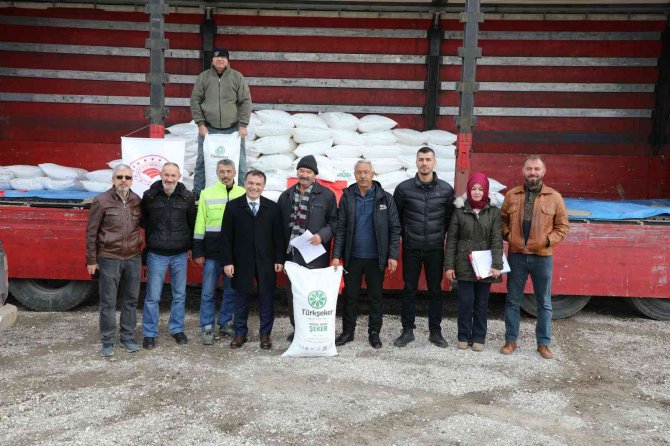 Eskişehirli Arıcılara 79 Ton Şeker Dağıtıldı