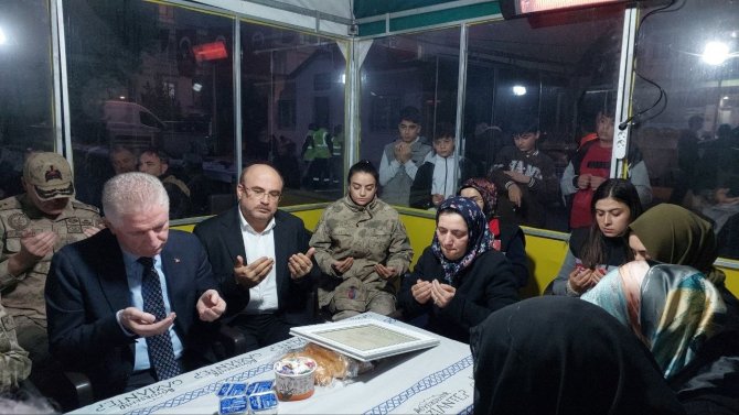 Şehit Annesinden Erdoğan Ve Bahçeli’ye Yürekleri Titreten Selam