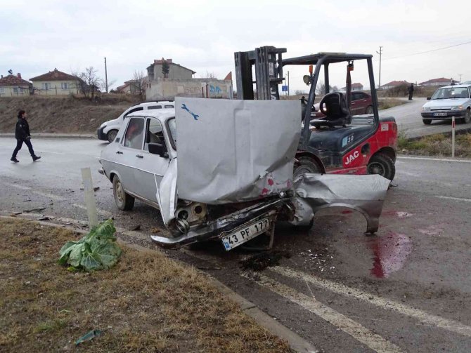 Hisarcık’ta Trafik Kazası: 3 Yaralı