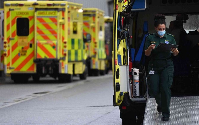 İ̇ngiltere’de Ambulans Çalışanlarından Grev Çağrısı
