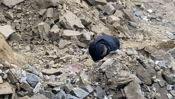 İ̇stanbul’da Kazı Çalışmasında Esrarengiz Olay: Kafatası Ve İskelet Bulundu
