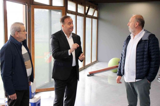 Karşıyaka, Selahaddin Dinçel’i Duyurdu