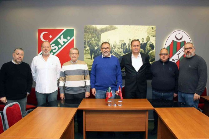 Karşıyaka, Selahaddin Dinçel’i Duyurdu