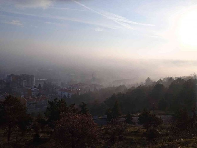 Afyonkarahisar’da Sisli Hava Etkili Oldu