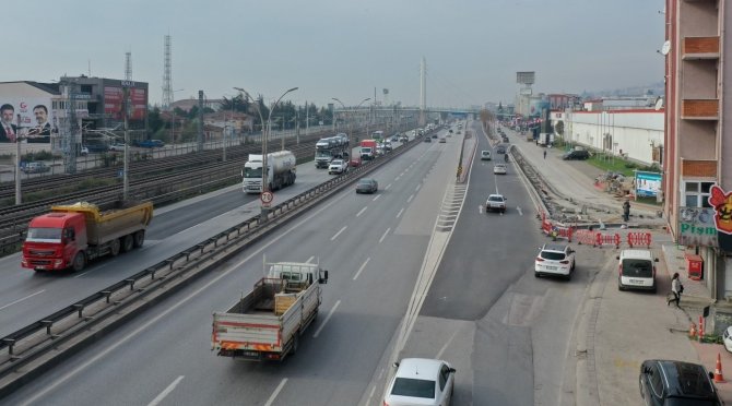 D-100 Yan Yolda Trafik Akışı İ̇stanbul Yönünde Olacak