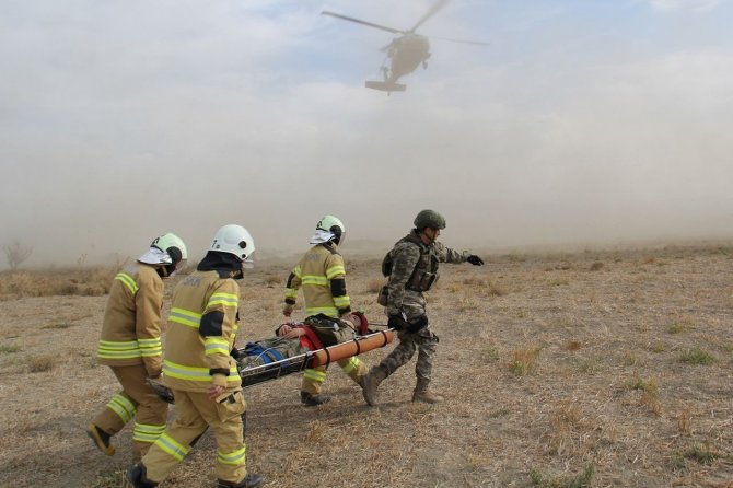 Msb’den Helikopterli Yangın Söndürme Tatbikatı