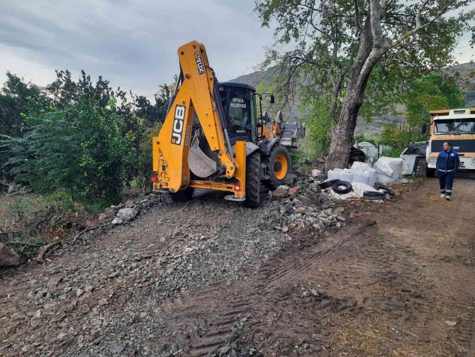 Ortaca Genelinde Yol Bakım Ve Yenileme Çalışmaları Sürüyor