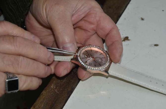 Saatçiler İçin Zaman Duruyor