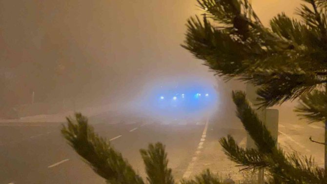 Sarıkamış’ta Yoğun Sis Hayatı Olumsuz Etkiledi