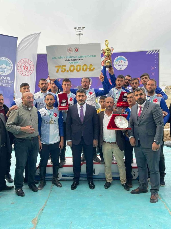 Şehi̇rder Cirit Şampiyonlarını Unutmadı