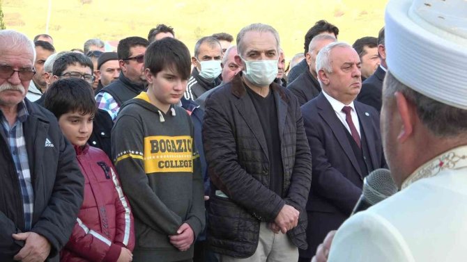 Samsun’da Hayatını Kaybeden İki Öğretmen Toprağa Verildi