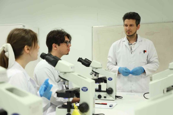 Barü’lü Öğrencilerin Sanayiye Yönelik 5 Araştırma Projesi Desteklendi