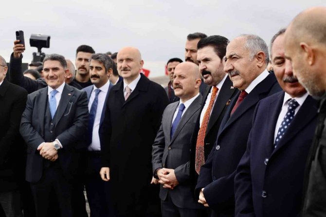 Cumhurbaşkanı Erdoğan Video Konferansla Bağlandı: 70 Kilometrelik Tutak-patnos Yolu Açıldı