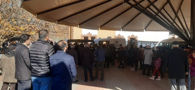 Almanya’da Cesedi Ormanlık Alanda Parçalanmış Halde Bulunan Şahıs Tunceli’de Toprağa Verildi