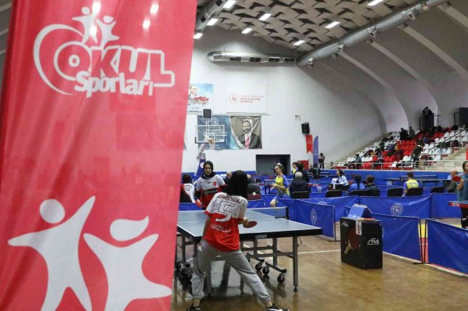 Aydın’da Okullararası Masa Tenisi İ̇l Birinciliği Müsabakaları Tamamlandı