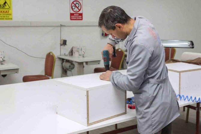 İ̇stihdamda Öncü Adres Camek