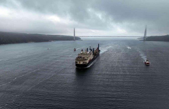 ’’Castorone’’ İ̇stanbul Boğazı’ndan Geçti