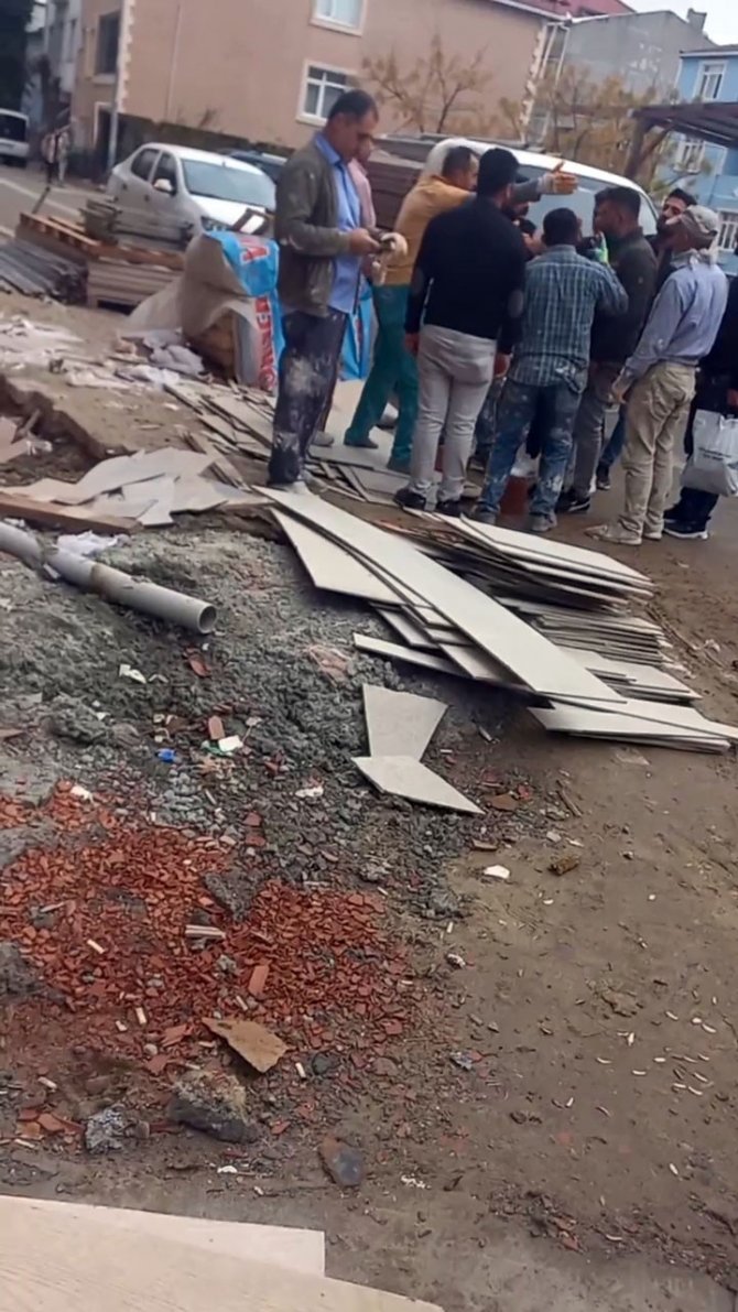 ’Arabamı Çizdin’ Kavgasında Ortalık Savaş Alanına Döndü