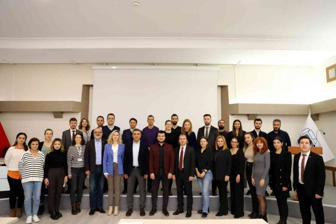 Yeşil Yakalı Akademi Programı Gerçekleştirildi