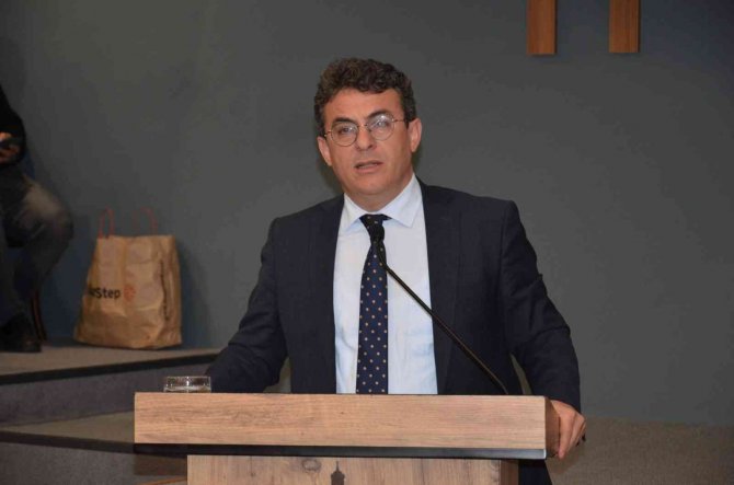 İ̇zmir Büyükşehir Belediyesinin 2023 Yılı Bütçesi 26 Milyar Lira