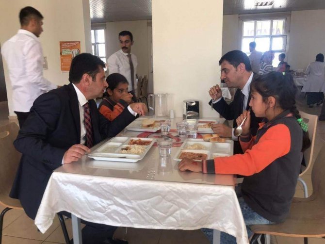 Erzurum’da 13 Bin Öğrenciye Ücretsiz Yemek