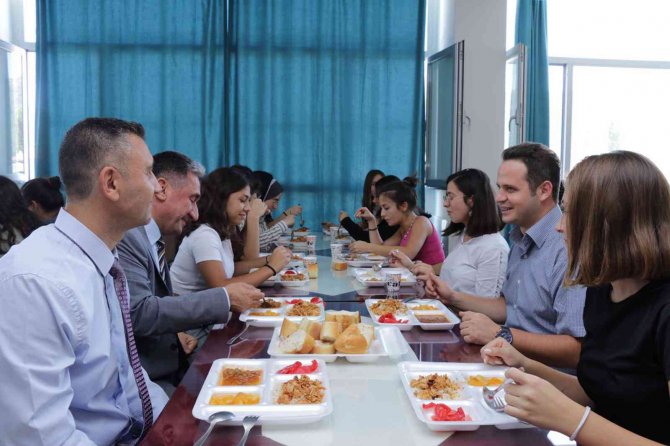 Muğla’da 28 Bin Öğrenciye Ücretsiz Yemek