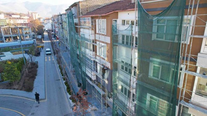 Niğde Belediyesi Sokakları Renklendiriyor