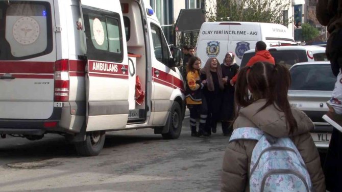 Beylikdüzü’nde Acı Olay: Genç Sevgililer Kafa Kafaya Verip Tek Kurşunla İntihar Etti