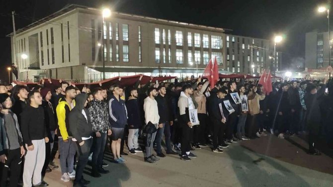Üniversite Öğrencileri Pençe-kilit Şehitlerini Unutmadı