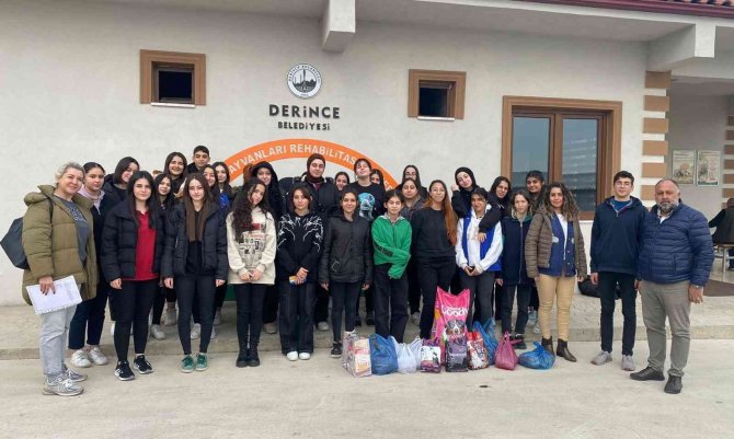 Bu Merkez Can Dostlara ’Şifa’ Dağıtıyor