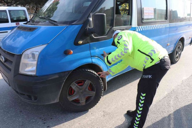 Kış Lastiğinden Tam Not Alırken Muayeneden Sınıfta Kaldı