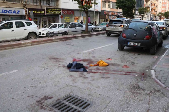 Afyonkarahisar’da Bıçaklanan Kişi Hayatını Kaybetti