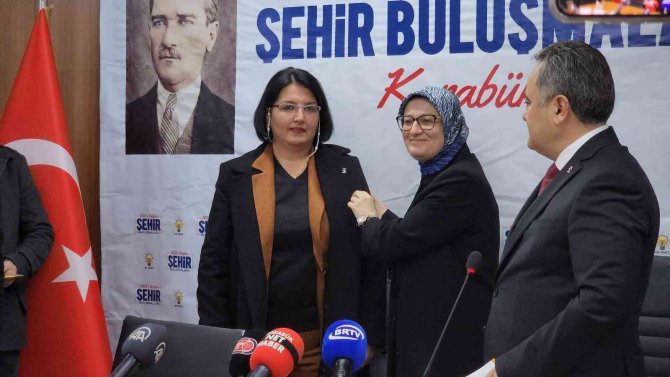 25 Kişi İ̇yi̇ Parti’den İstifa Edip Ak Parti’ye Geçti