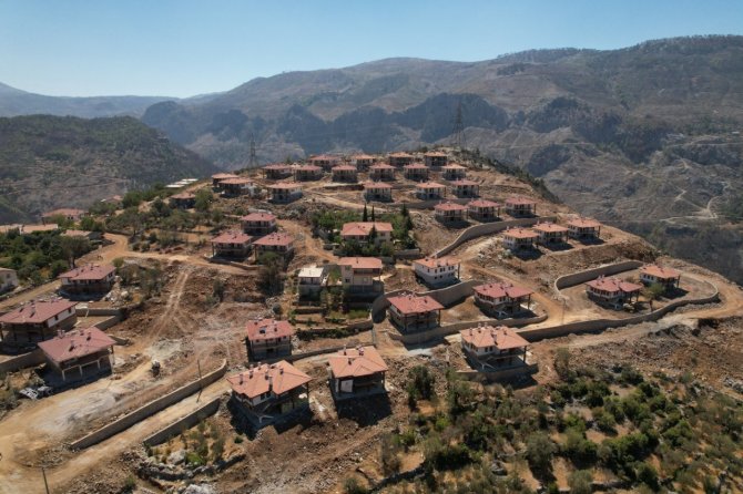 Antalya’da Yangından Etkilenen Vatandaşlar İçin Yapılan 297 Konutun Kuraları Yarın Çekiliyor