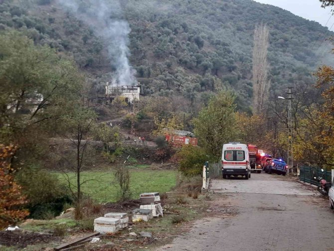 Yaşlı Kadın Yanarak Hayatını Kaybetti