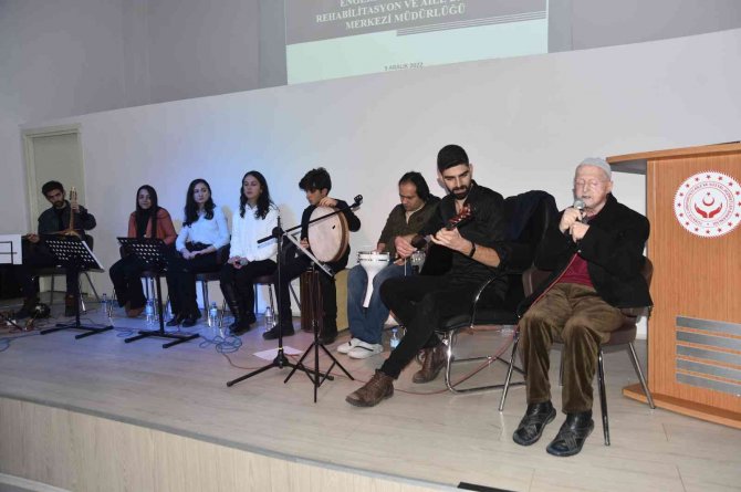 Engelliler Gönüllerince Eğlendi
