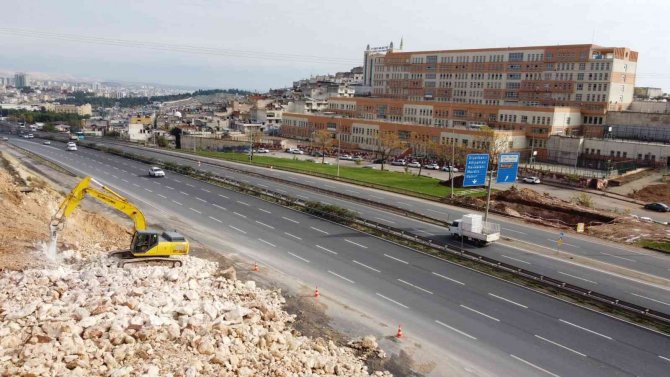 Şanlıurfa Okullar Bölgesine Üst Geçit