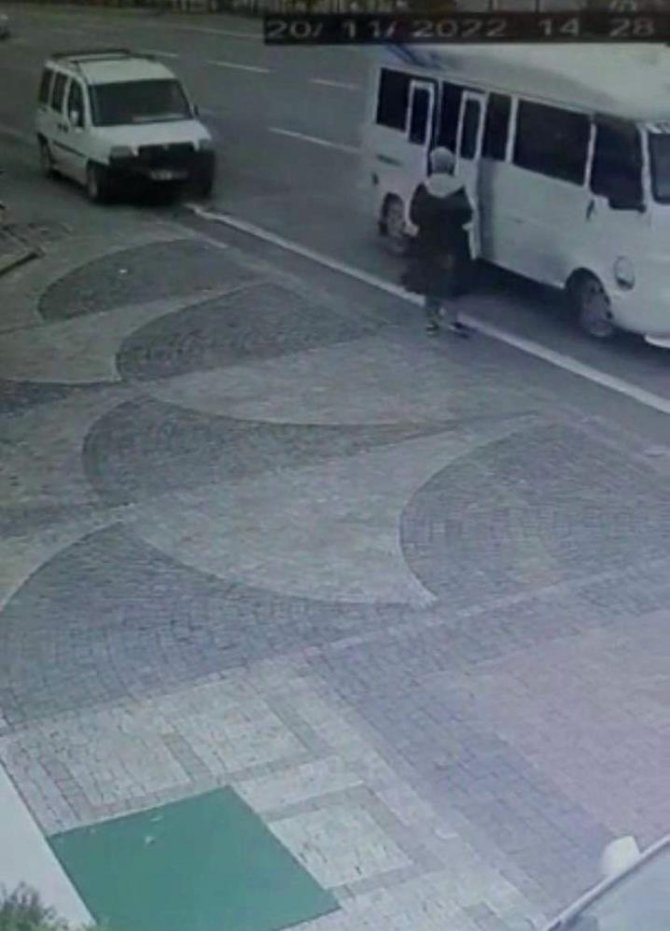 Otomobilin Çarptığı Kadın Yaşam Mücadelesini Kaybetti