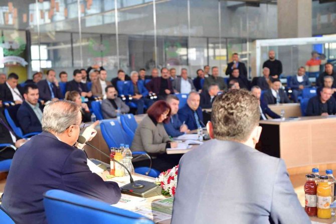 Diyarbakır Valisi Muhtarların İstek Ve Taleplerini Dinledi